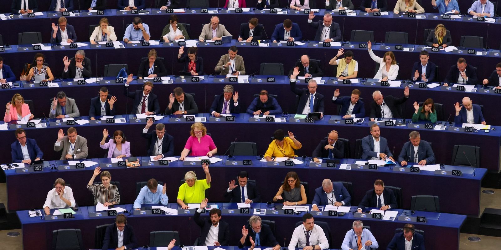 Número de autocracias supera o de democracias no mundo, diz estudo