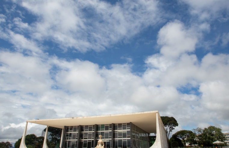 Tenente-coronel nega ter recebido sacola com dinheiro de Mauro Cid 