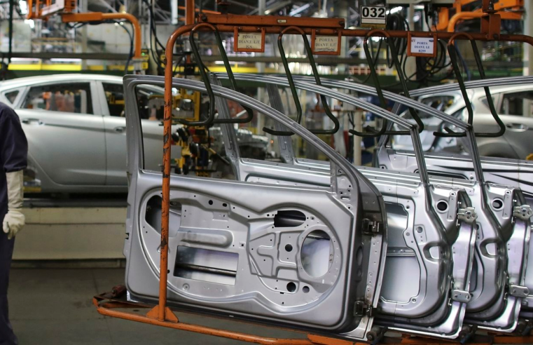 Produção industrial sobe 0,1% em junho, depois de dois meses de queda