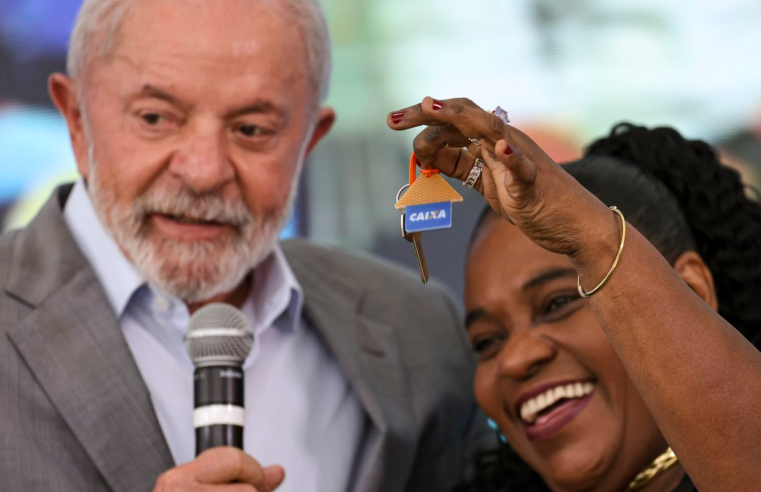 Lula cobra recursos para crédito imobiliário para classe média