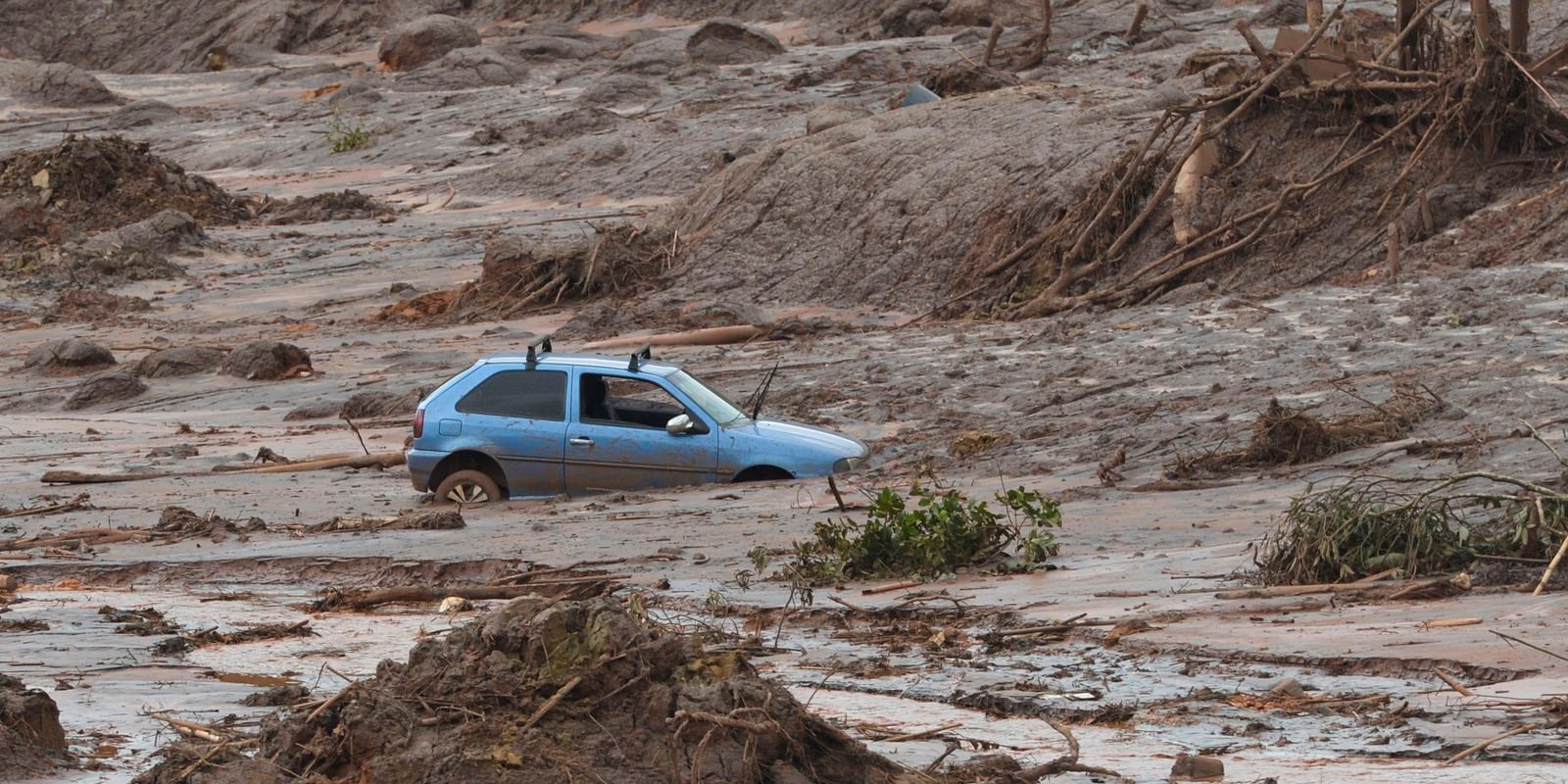 Samarco reabre programa indenizatório para vítimas de Mariana