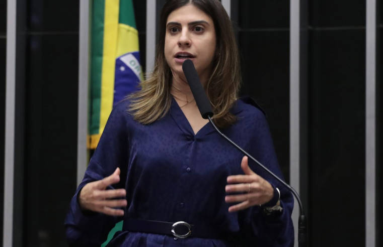 Deputada acusada de agredir Nikolas não entra em lista de denunciados