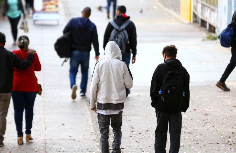 Sul e Sudeste começam semana com frio; alerta de seca no Centro-Oeste