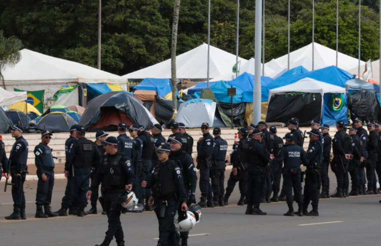 PGR denuncia casal que arrecadou R$ 1 milhão para acampamento golpista