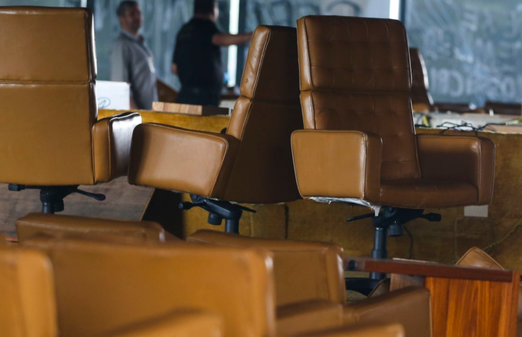 8/1: STF vota para condenar homem que sentou na cadeira de Moraes