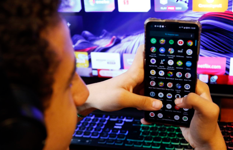 Especialistas alertam que crianças não podem ser "produto" das redes