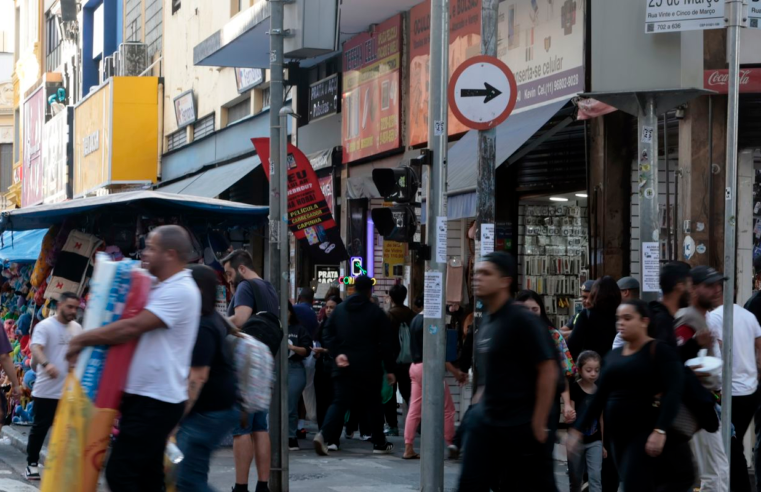 Desemprego cai em 18 estados no segundo trimestre