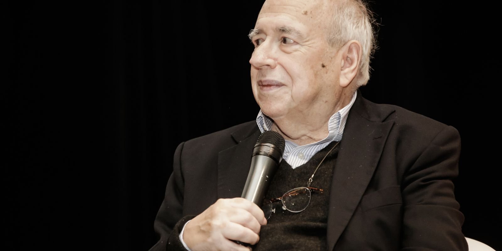 Luis Fernando Verissimo é internado em UTI de hospital em Porto Alegre