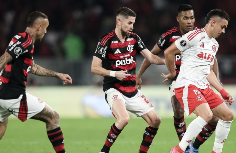 Nacional acompanha duelo final entre Inter e Fla pela Libertadores