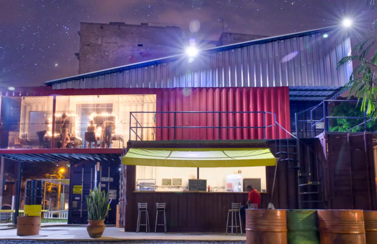 Minc repudia ação policial no Teatro de Contêiner em SP