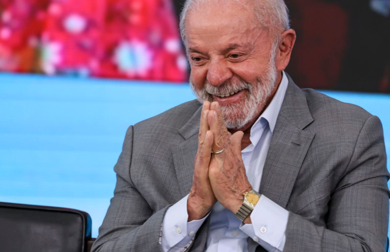 Lula descarta desafiar EUA, mas diz que Brasil não é republiqueta