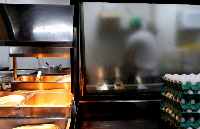 Setor de serviços atingiu recorde de 15,2 milhões de empregos em 2023