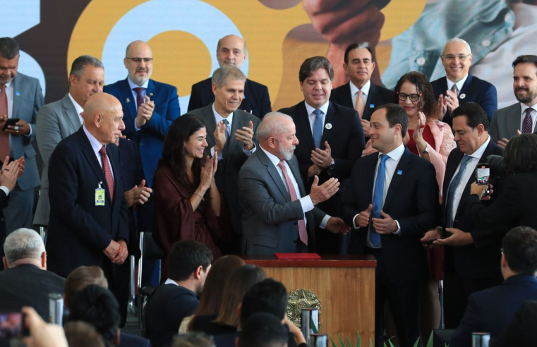 Lula assina decreto da TV 3.0; novo sistema deve começar em 2026
