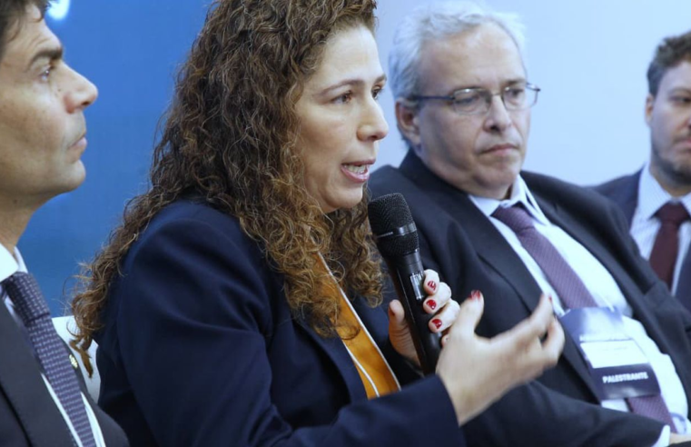 Ministra defende regras objetivas na avaliação de servidor em reforma