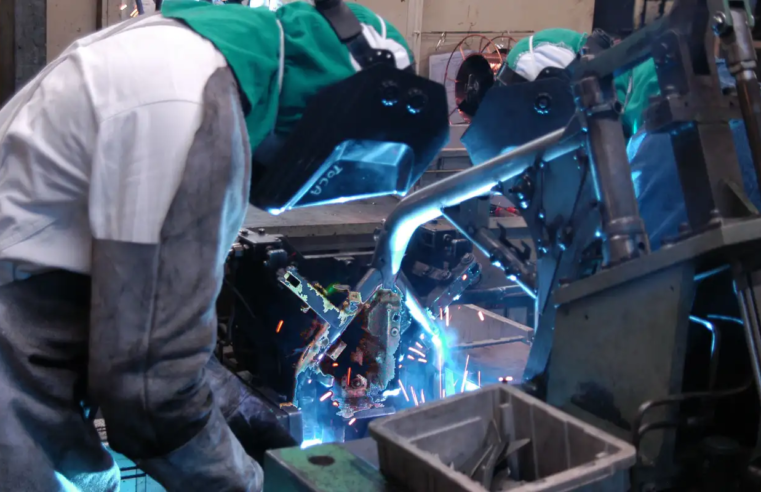 Vendas da indústria de máquinas sobem 14% no ano até julho