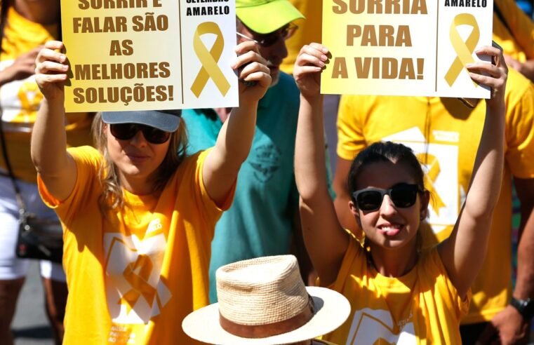 Pediatras alertam para aumento autoagressão entre adolescentes