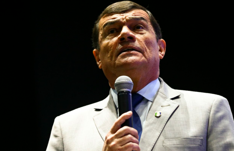 Defesa diz que ex-ministro atuou para demover Bolsonaro de golpe