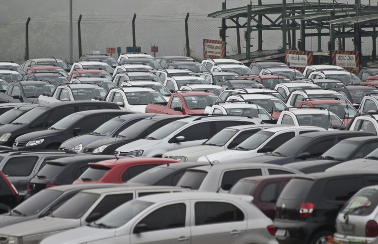 Emplacamento de veículos acumula melhor resultado desde 2014
