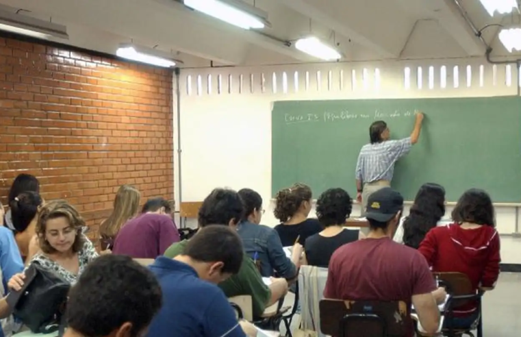Ensino superior no Brasil pode mais que dobrar salário
