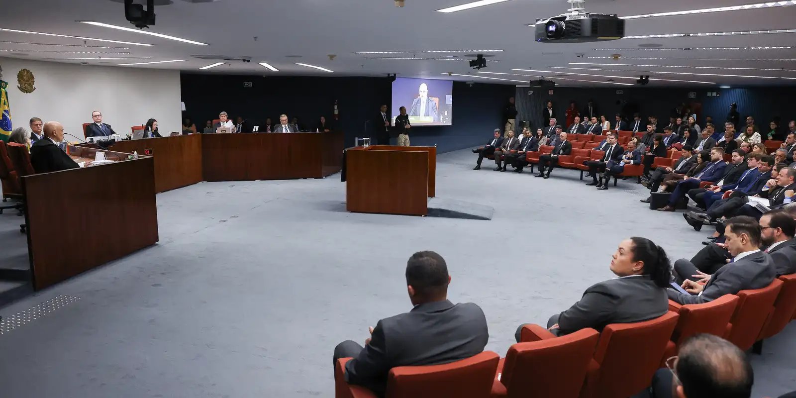 Anotações em agenda são início de execução do golpe, diz Moraes