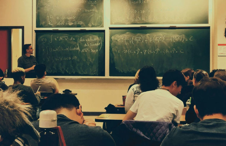 Pé-de-Meia: nascidos em novembro e dezembro recebem 6ª parcela