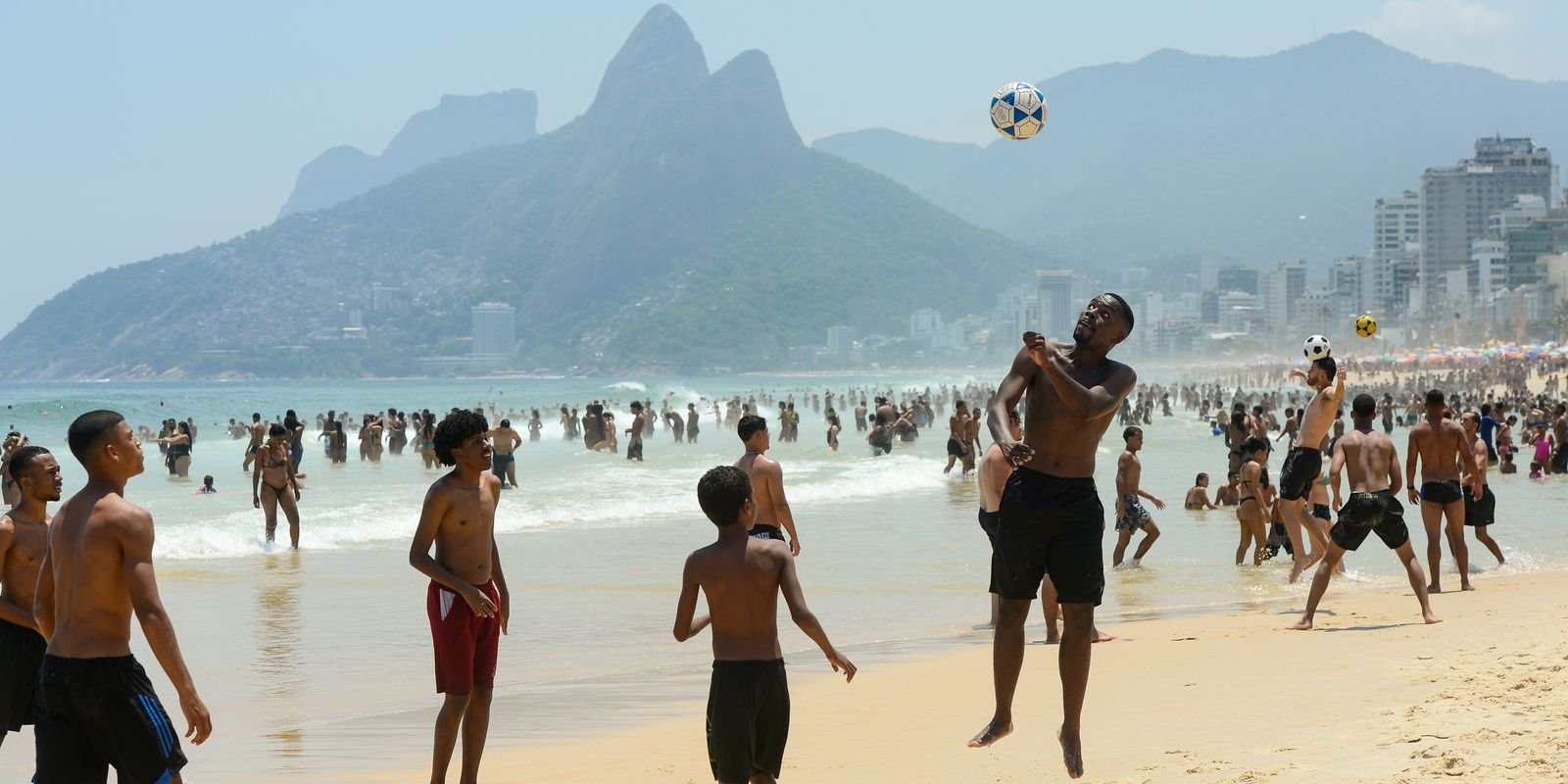 Chegada de uma frente fria não impede veranico no Rio de Janeiro