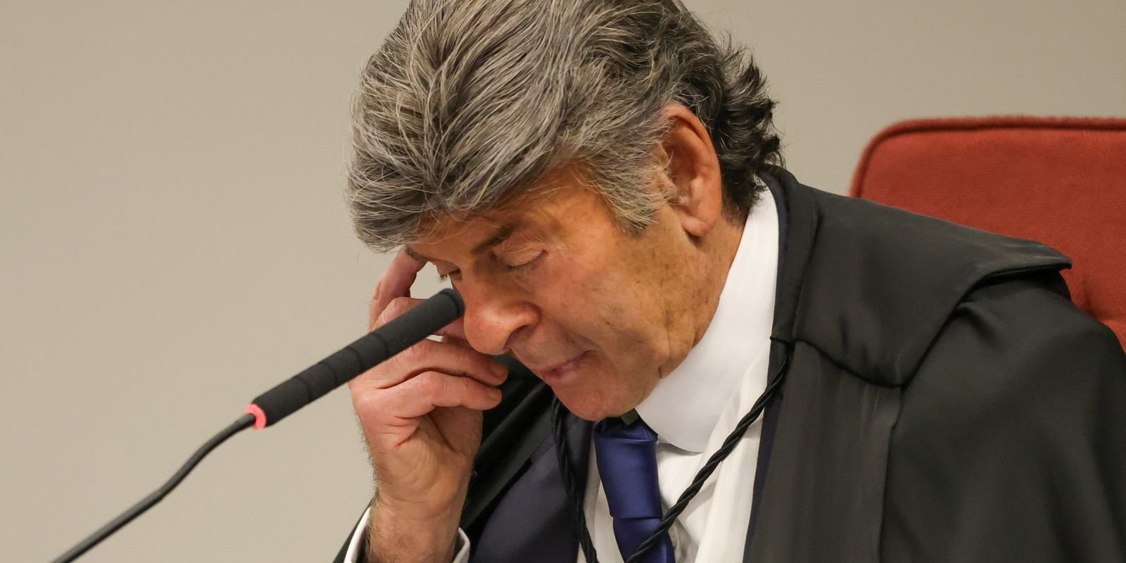 Fux descarta crime de organização criminosa em ação sobre golpe no STF