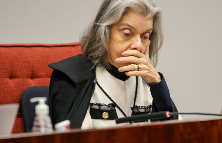 Voto de Cármen Lúcia pode formar maioria para condenar Bolsonaro