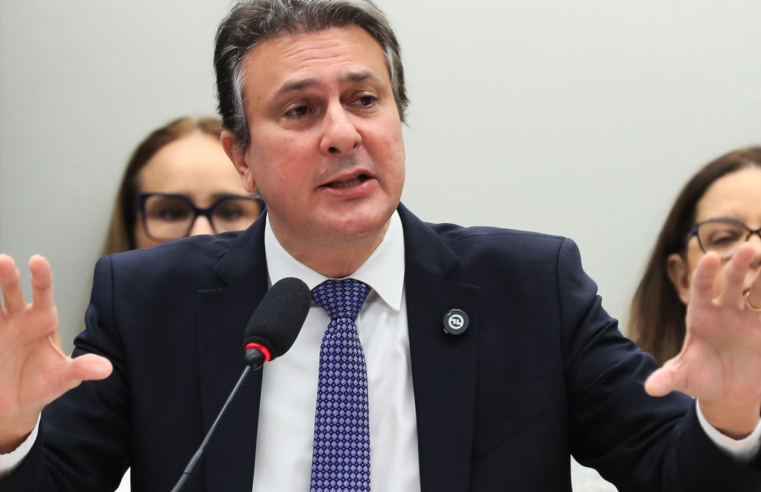 População deve cobrar Câmara sobre PEC da Blindagem, diz ministro