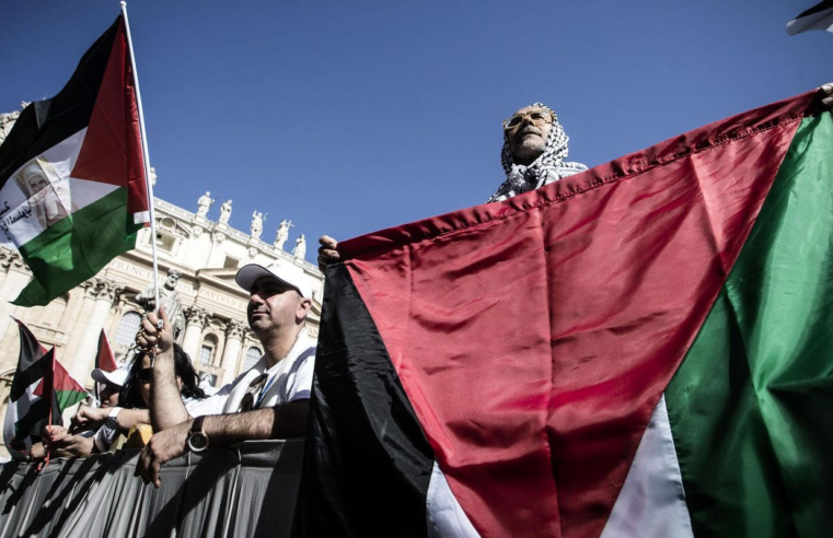 Canadá, Reino Unido e Austrália reconhecem o Estado Palestino