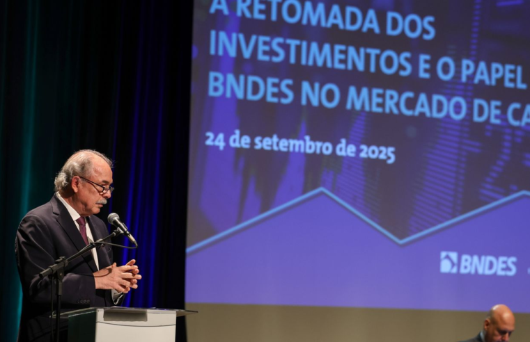 Mercadante defende democratizar acesso ao mercado de capitais