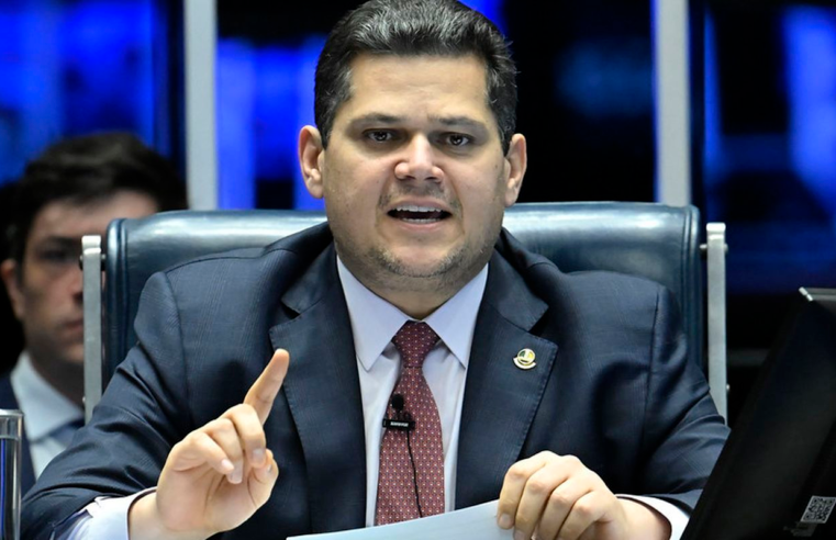 Alcolumbre manda arquivar PEC da Blindagem após rejeição da CCJ