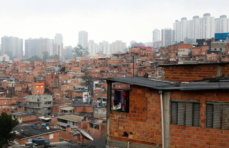 Moradores de Paraisópolis recebem endereço digital