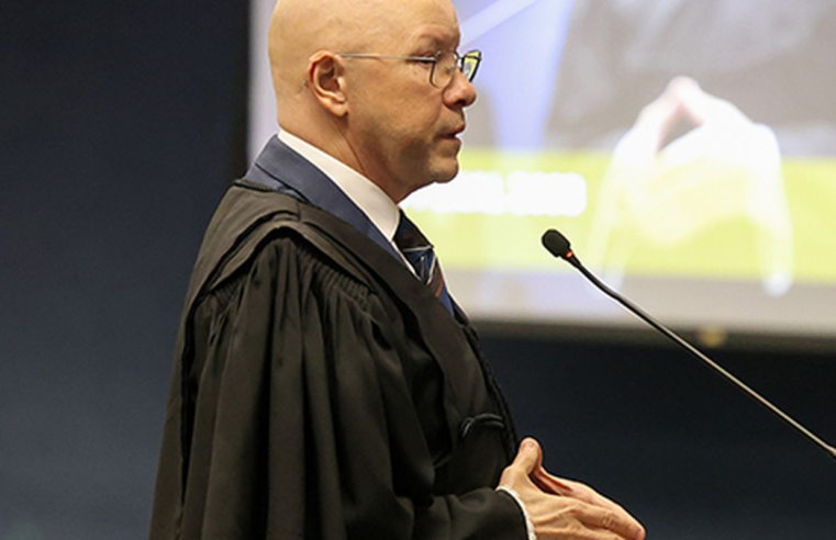 Ex-comandante não colocou Marinha à disposição do golpe, alega defesa