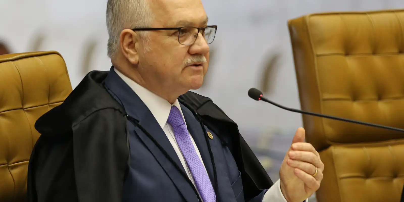 STF inicia cerimônia de posse de Fachin na presidência da Corte