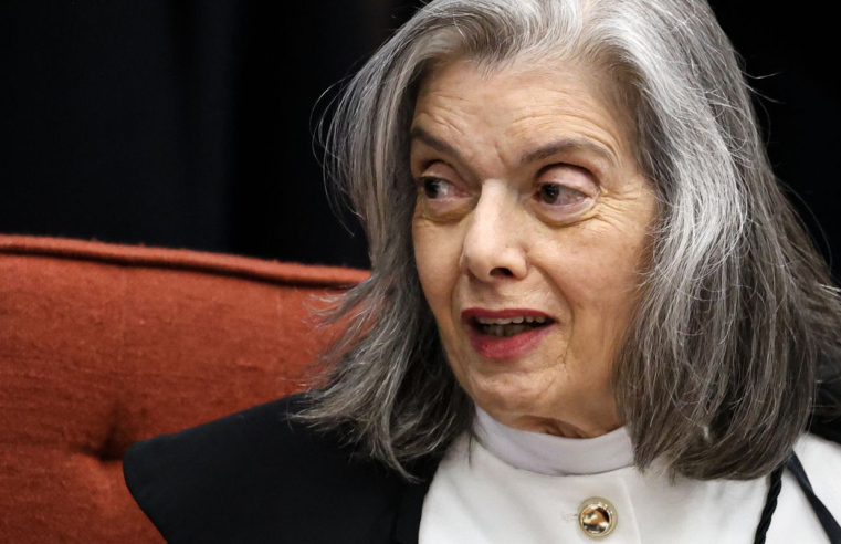 Cármen Lúcia diz que STF manterá defesa da democracia