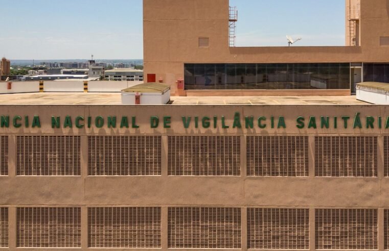 Anvisa proíbe lote falso de chá e suplementos inseguros para o consumo