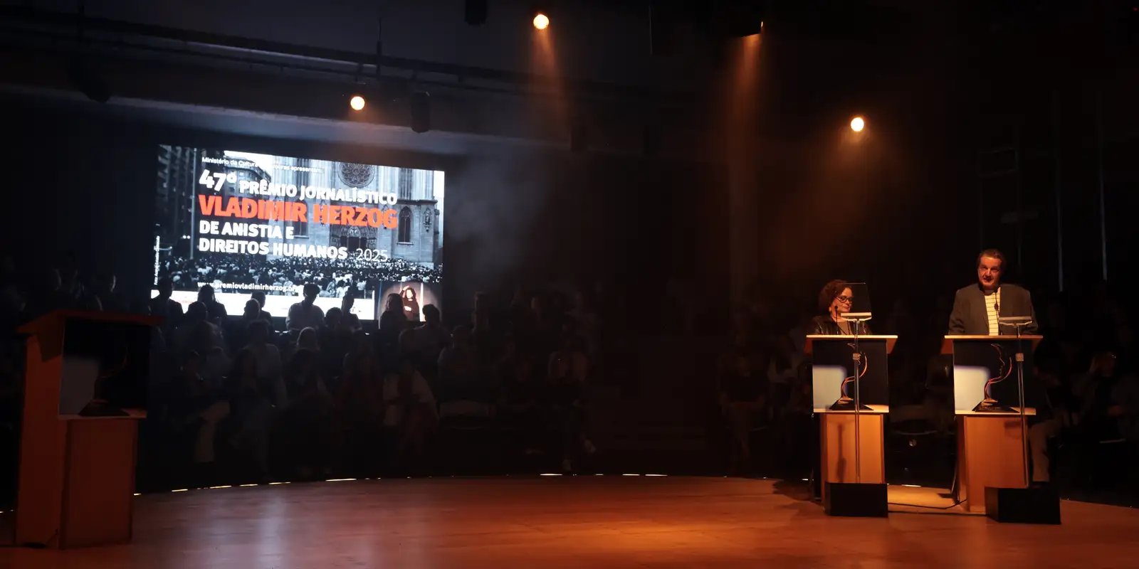 Prêmio Vladimir Herzog de Jornalismo celebra defesa da democracia