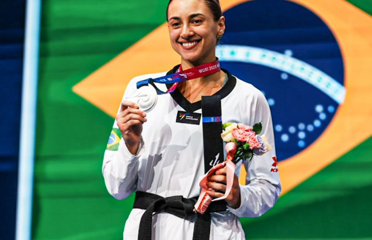 Milena Titoneli é prata no Mundial de taekwondo, o 3º pódio do Brasil
