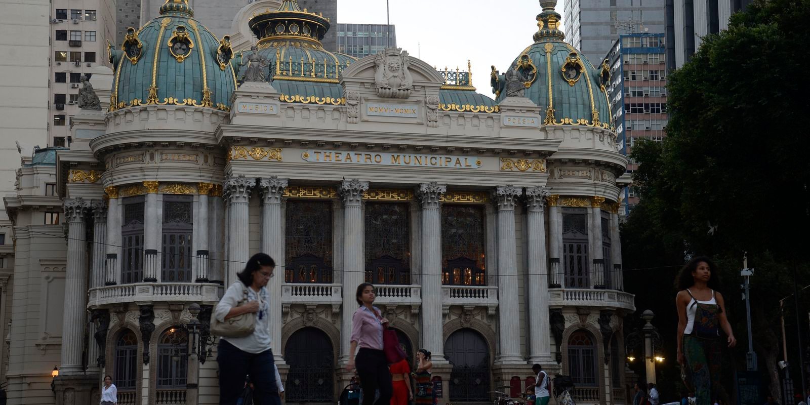 Theatro Municipal do Rio exibe Frida até o dia 31