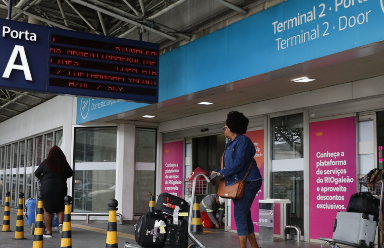 Aéreas flexibilizam remarcação de voos para RJ após operação policial