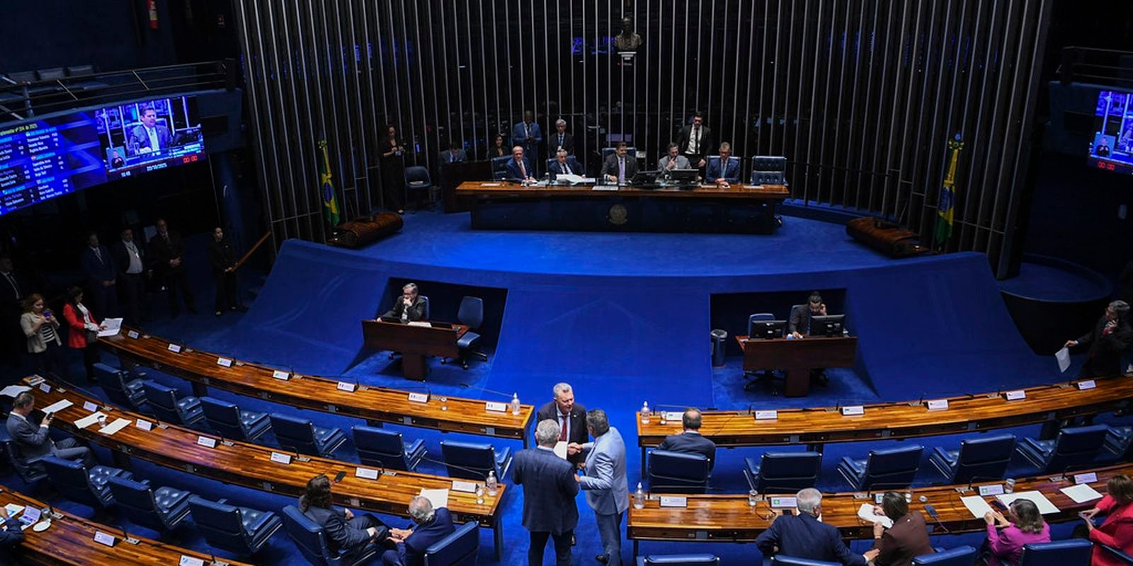 Congresso aprova isenção do IR por tempo indeterminado