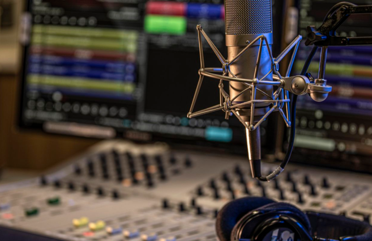 Hoje é Dia: Radioagência Nacional, mulheres e John Lennon em destaque