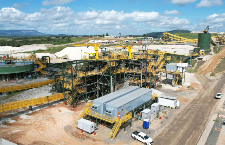 Vale do Lítio: exploração de metais críticos impacta comunidades em MG