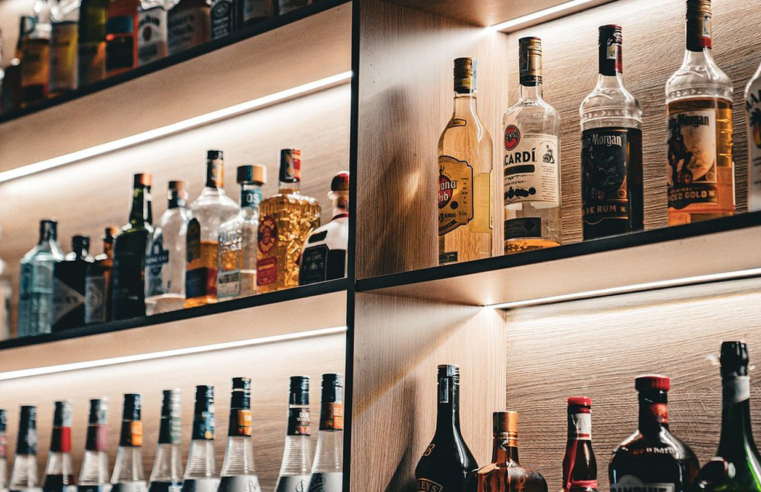 Lula sanciona aumento de pena por venda de bebida alcoólica a menores