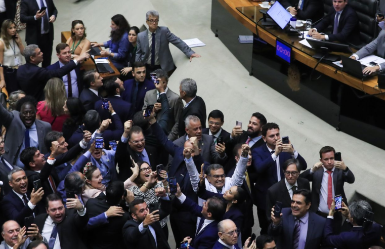 Câmara aprova retirada da MP alternativa ao IOF; texto caduca