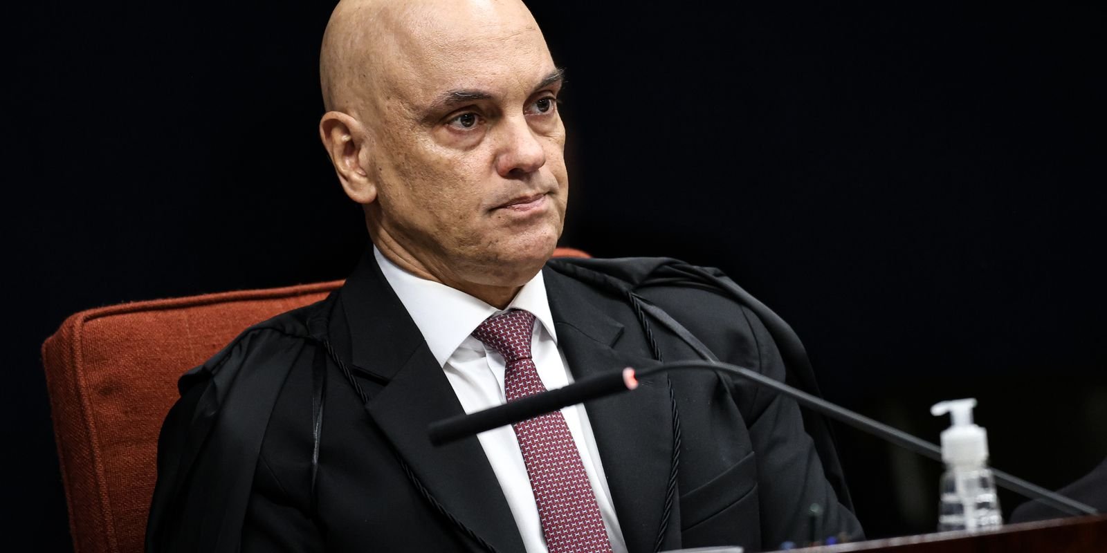 Ex-assessor de Moraes é detido na Itália e notificado sobre extradição