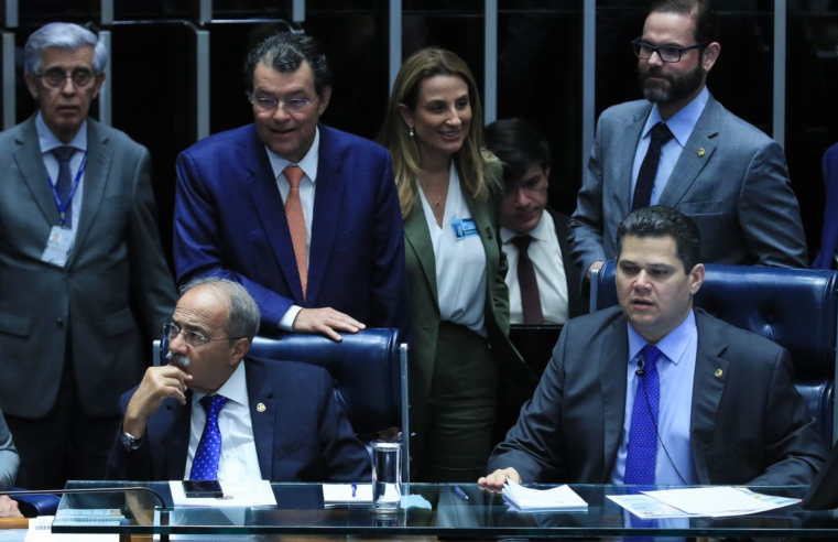 Senado aprova projeto que proíbe empréstimo consignado não autorizado