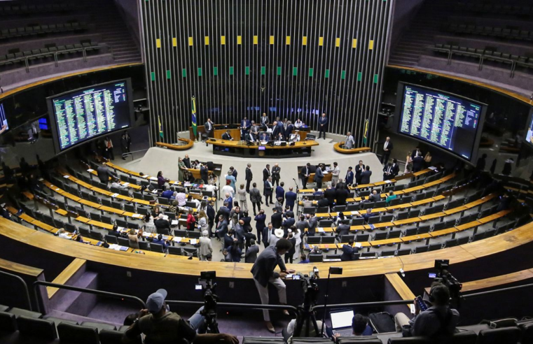 Câmara aprova urgências para votação de projetos com foco em educação