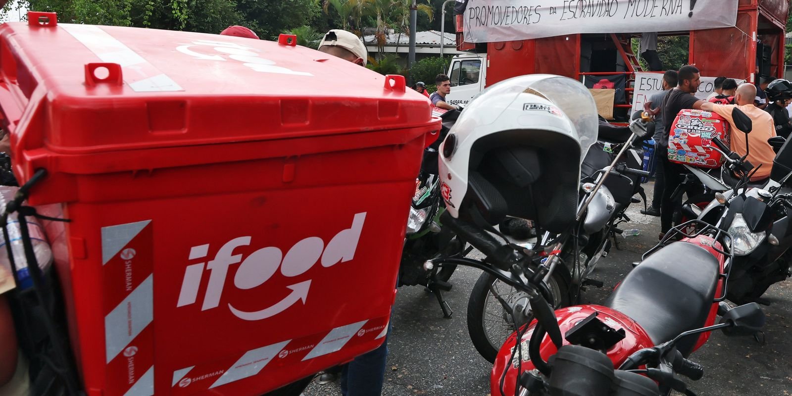 No STF, plataformas negam vínculo; trabalhadores alegam precarização